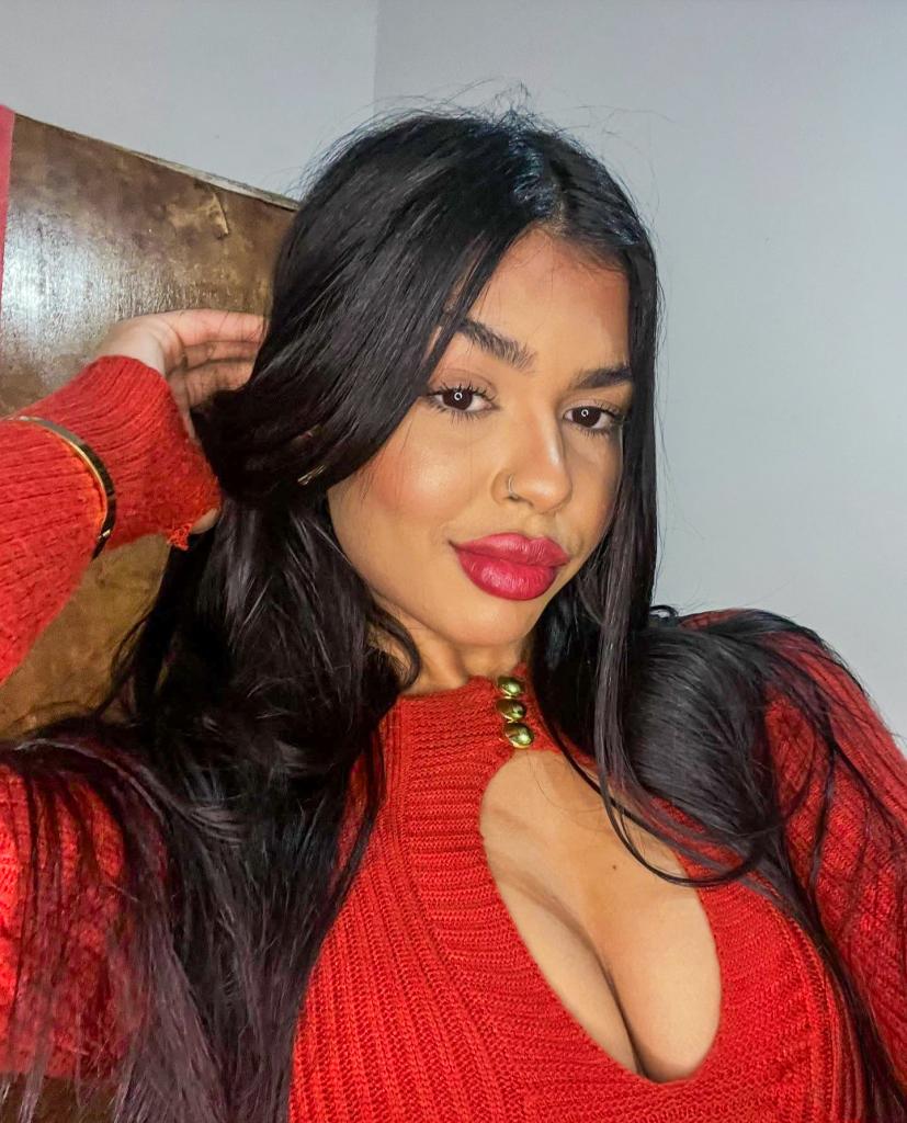 Chica busca chico en Alicante: Chica busca chico