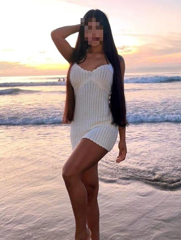 627008953: Chica busca chico en Ibiza