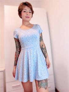 634284083: Chica busca chico en Barcelona