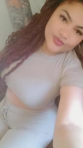 611328448: Chica busca chico en Barcelona