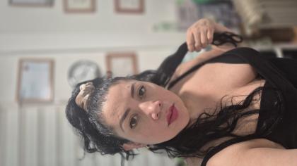 664774683: Chica busca chico en Madrid