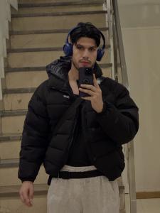 643852366: Chico busca chica en Sevilla