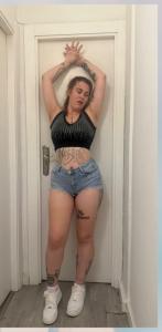 614957437: Chica busca chico en Valencia