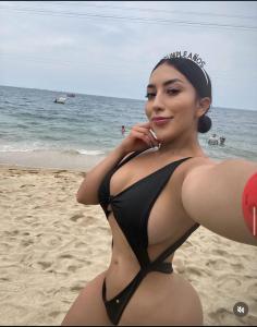 644077363: Chica busca chico en Navarra