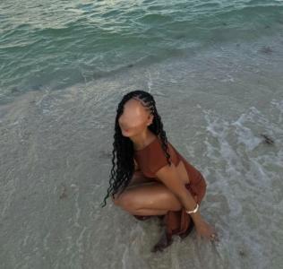 664448850: Chica busca chico en La Coruña