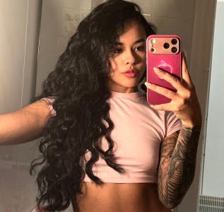 631901090: Chica busca chico en Málaga