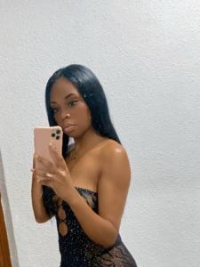 663736625: Chica busca chico en Tarragona