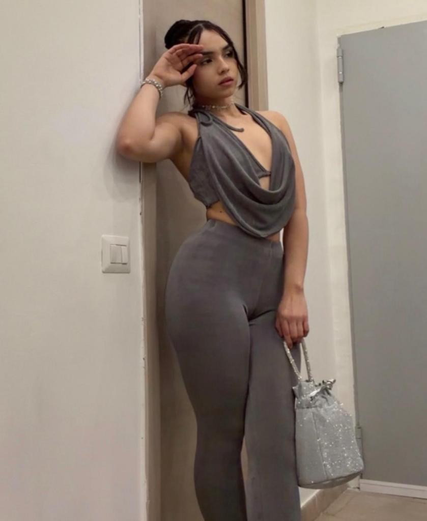 613945249: Chica busca chico en Cádiz