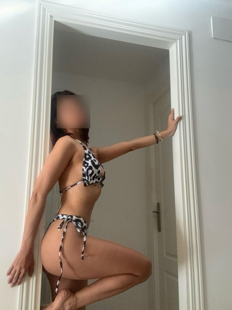 Chica busca chico en Granada: 