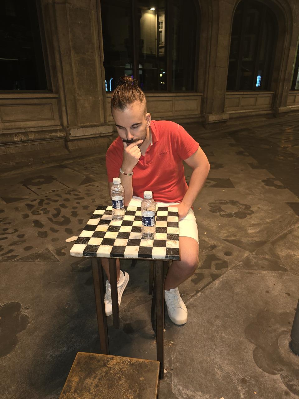 Chico busca chica en Vizcaya: 