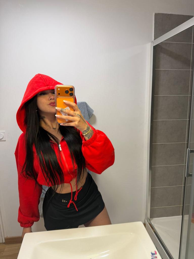 Chica busca chico en Barcelona: 