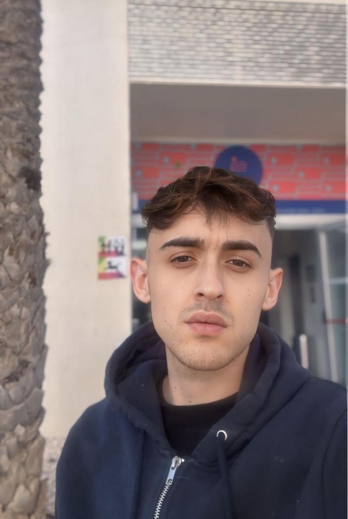 Chico busca chica en Mallorca: 