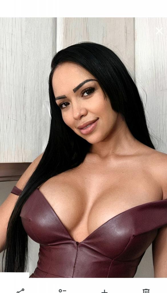 605671902: Chica busca chico en Málaga