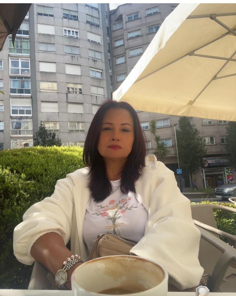 603253039: Chica busca chico en Cantabria