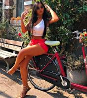 607161230: Chica busca chico en Barcelona