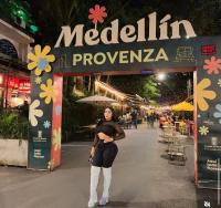 644077363: Chica busca chico en Navarra