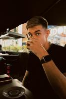 627971230: Chico busca chica en Barcelona