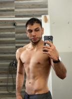 614546512: Chico busca chica en Málaga