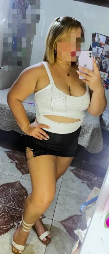 Chica busca chico en Cádiz: 