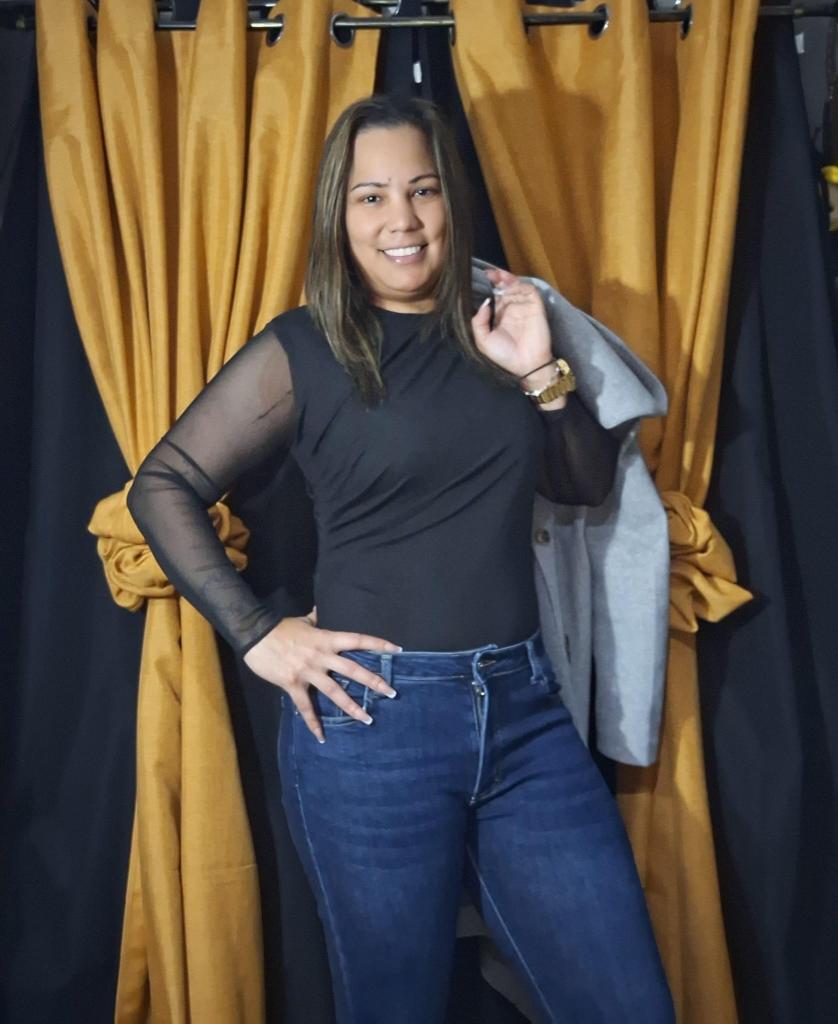 642315669: Chica busca chico en Sevilla