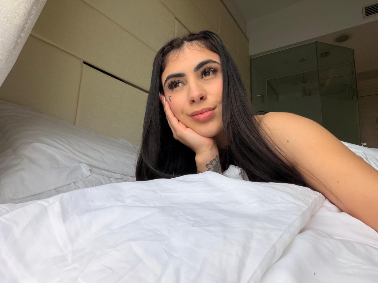 603577559: Chica busca chico en Barcelona