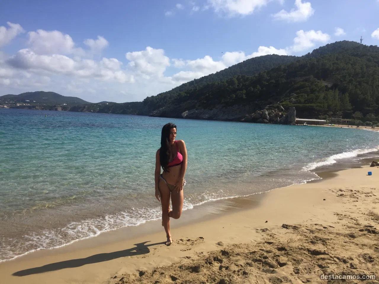 Chica busca chico en Ibiza: 