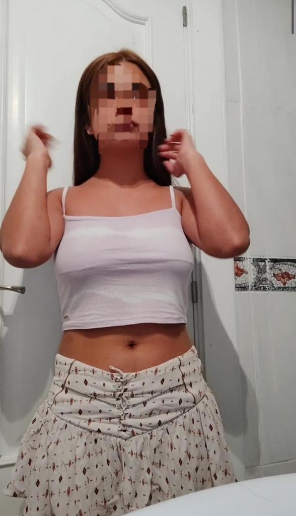 603232311: Chica busca chico en Barcelona