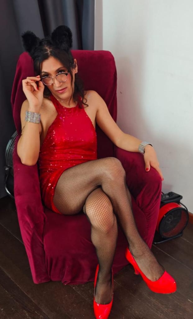 647075135: Travesti en Madrid