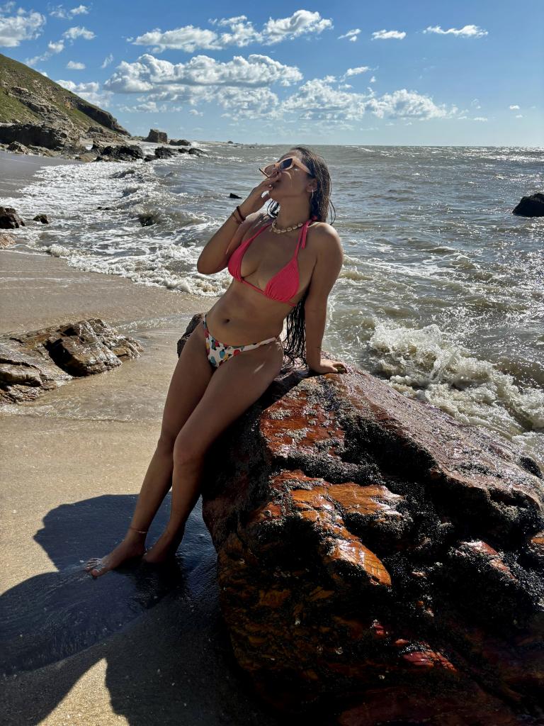 613317187: Chica busca chico en Valencia