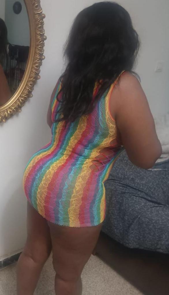 Chica busca chico en Granada: 