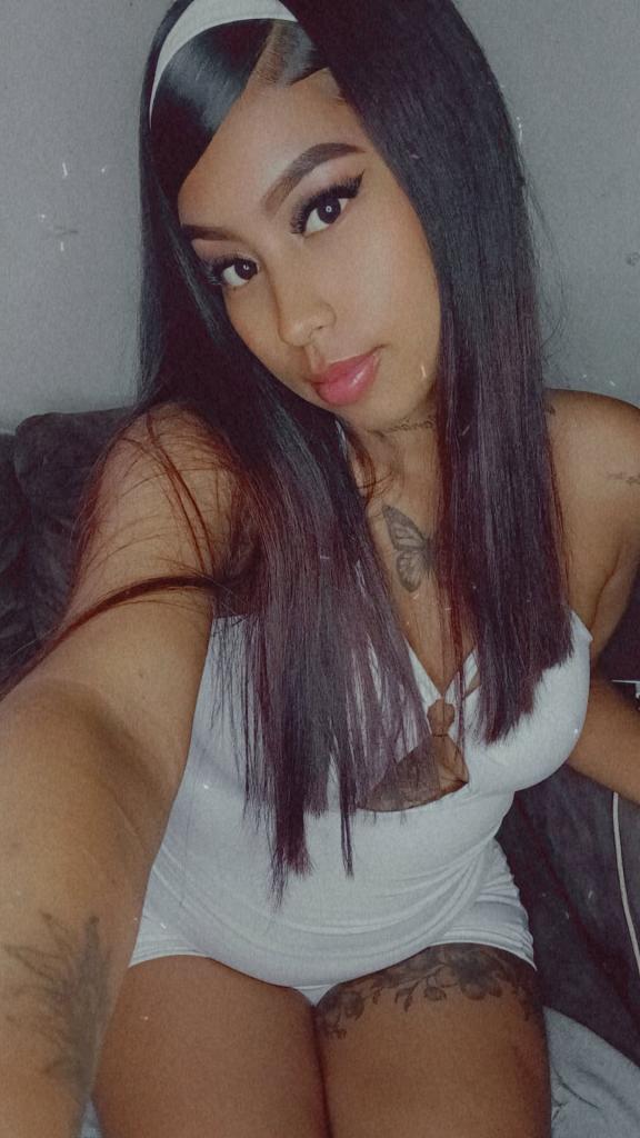 Chica busca chico en Granada: 