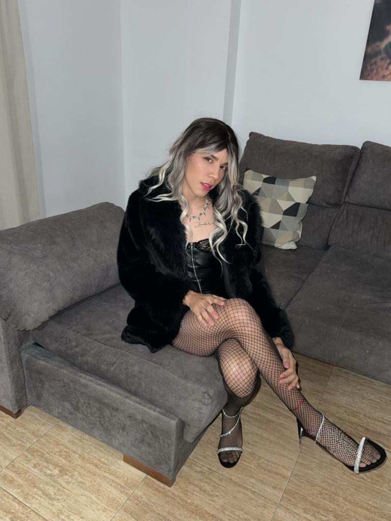 617380308: Travesti en Madrid