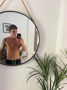 657792755: Chico busca chica en Madrid