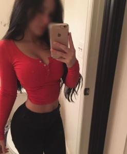 631155378: Chica busca chico en Navarra