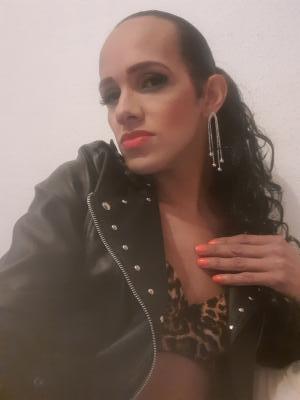 653608646: Travesti en Navarra