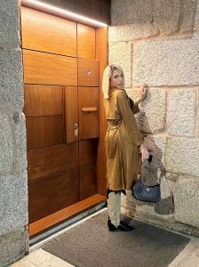 657128868: Transexual en Orense