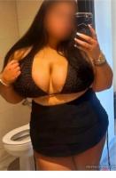 664026481: Chica busca chico en Barcelona