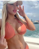 631225726: Chica busca chico en Barcelona