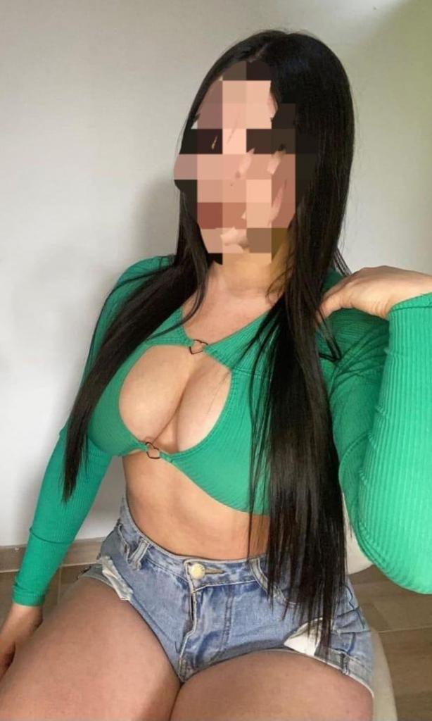631428590: Chica busca chico en Málaga