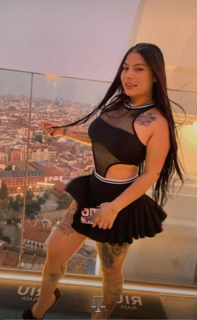 Chica busca chico en Almería: 