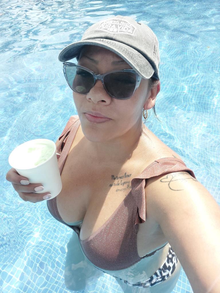 Chica busca chico en Alicante: 