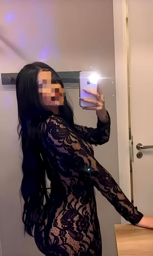 Chica busca chico en Cádiz: 