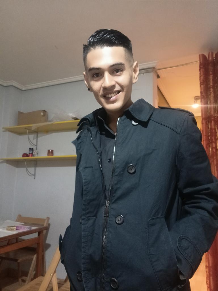 Chico busca chica en Barcelona: 