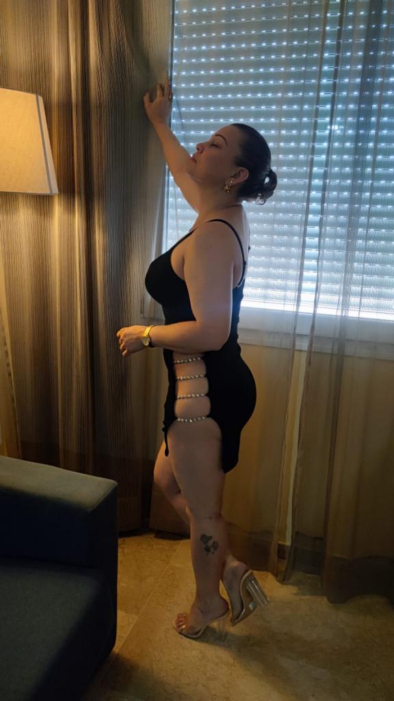 Chica busca chico en Cádiz: 