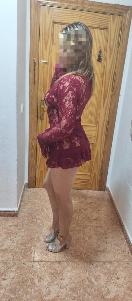 Chica busca chico en Almería: 