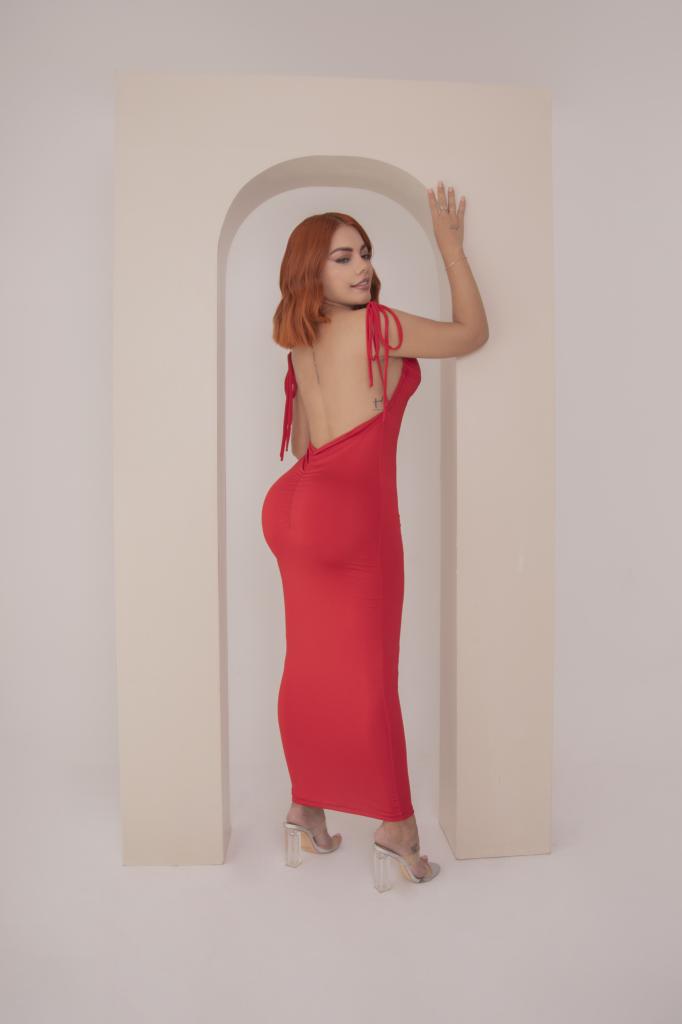 Chica busca chico en Alicante: Chica busca chico