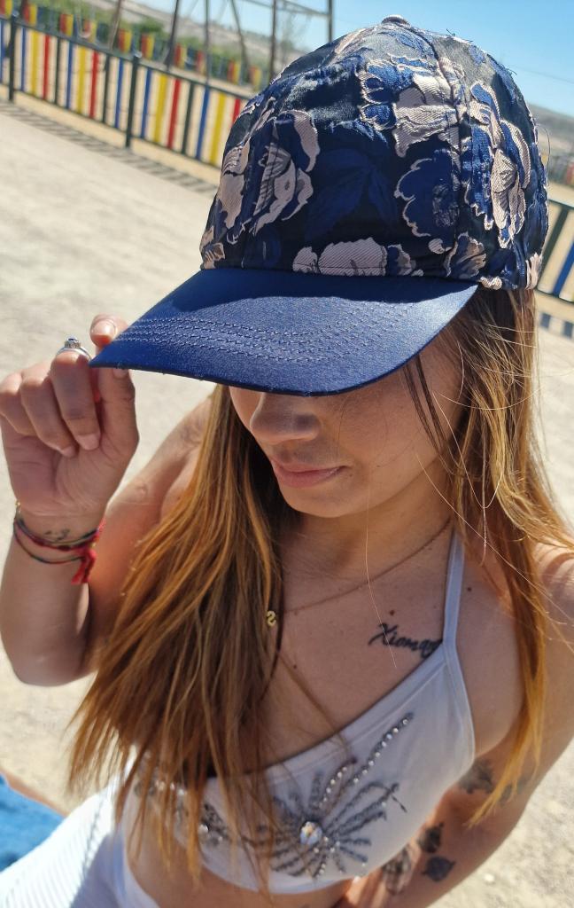 Chica busca chico en Madrid: Chica busca chico