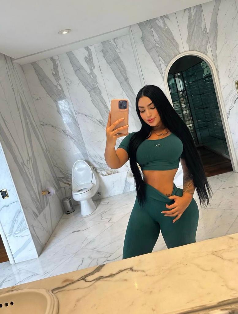 Chica busca chico en Tenerife: 