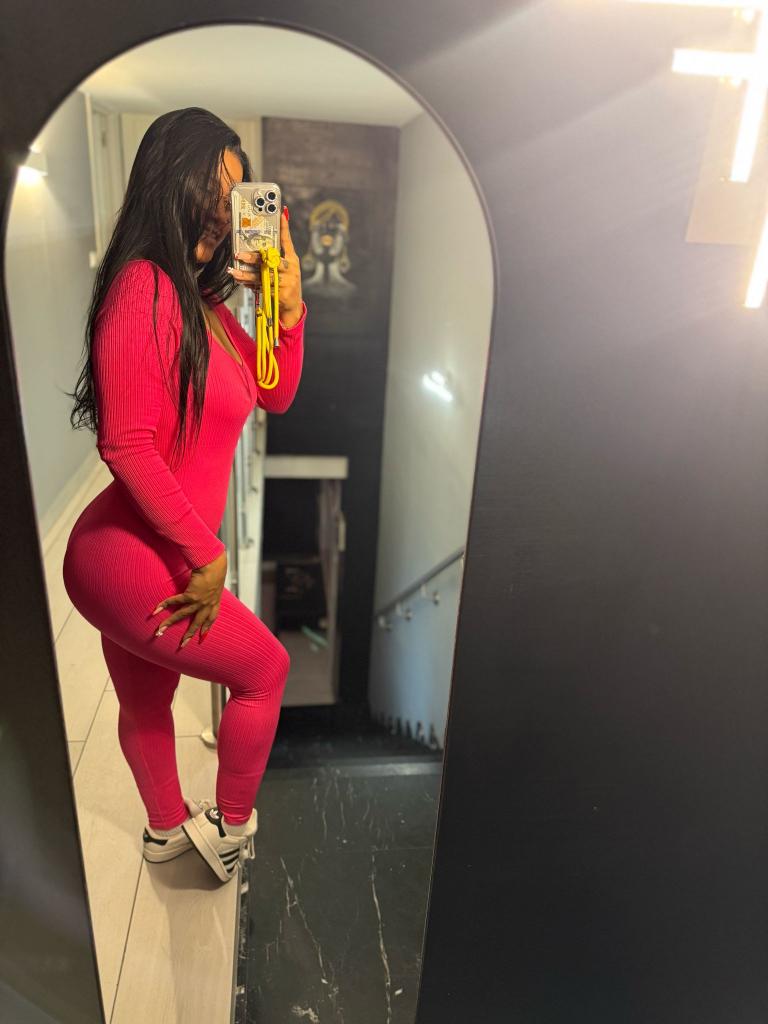 Chica busca chico en Barcelona: 