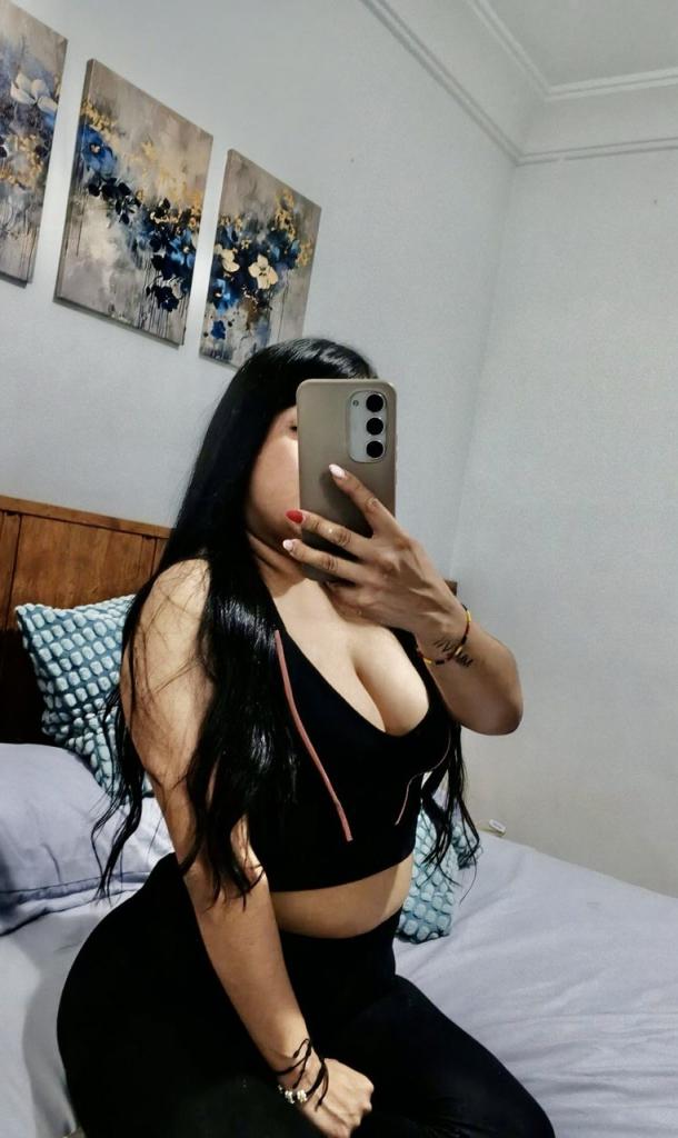 Chica busca chico en Málaga: Chica busca chico